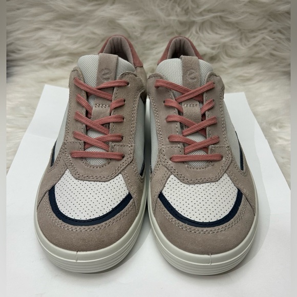 ECCO  Size 9 - 9.5 Soft Classic Retro Tie Trainers Sneaker Shoes Grey Rose - Picture 3 of 14